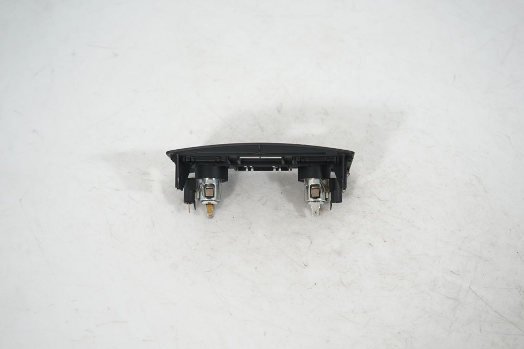 Cigarette lighter trim rear (3)