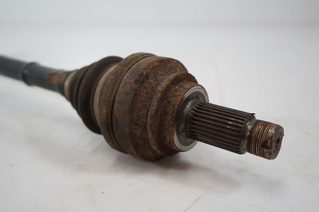 Rear driveshaft (4)