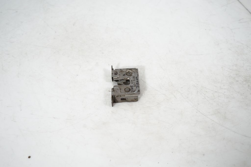 Engine bonnet/hood lock/catch (4)