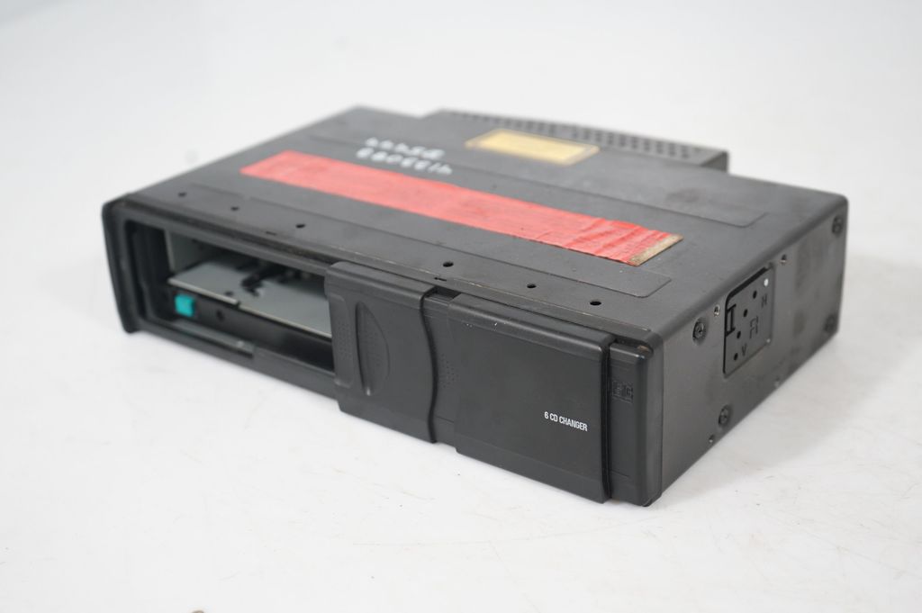 CD/DVD changer (6)
