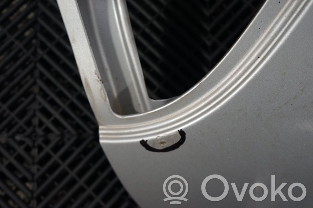 Tailgate/trunk/boot lid (12)