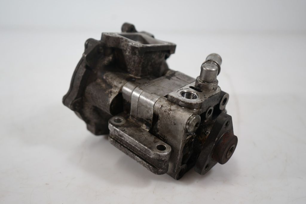 Power steering pump (7)