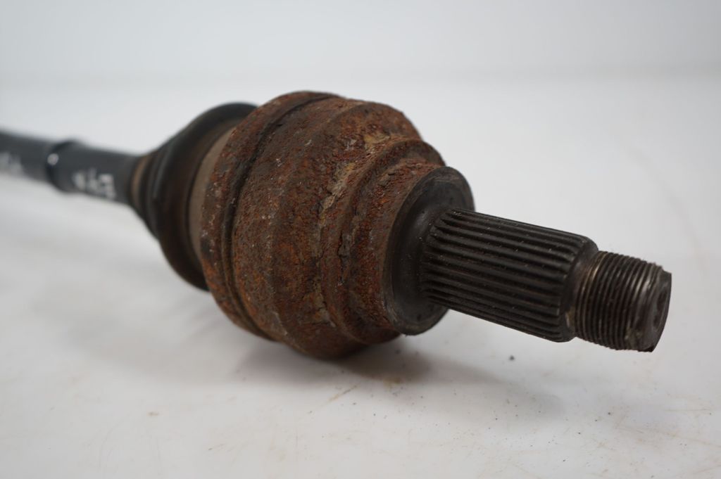 Rear driveshaft (4)