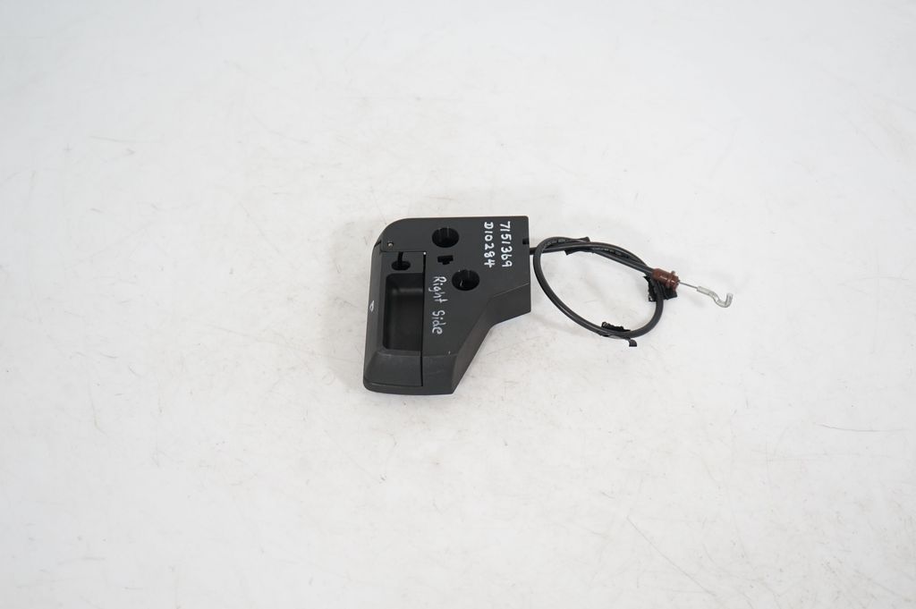 Seat back rest control lever/handle (2)