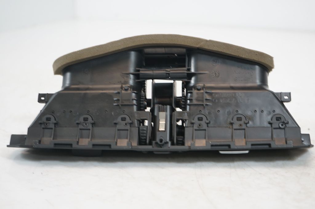 Dash center air vent grill (9)