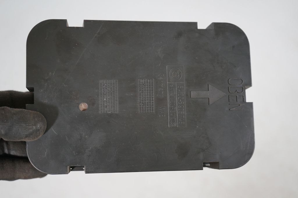 Quarter panel pressure vent (7)