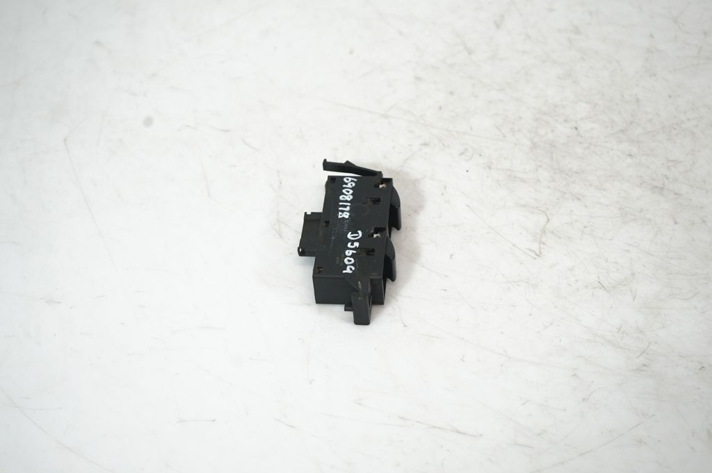 Electric window control switch (4)