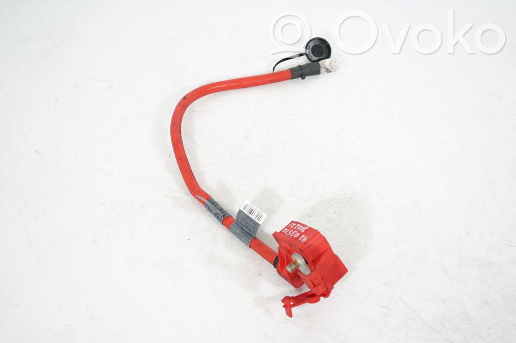 Positive cable (battery) (2)