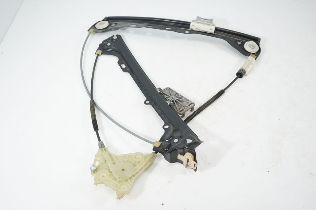 Front door window regulator with motor (5)