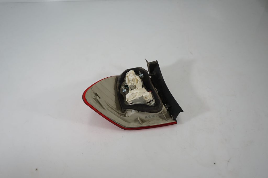 Rear/tail lights (5)