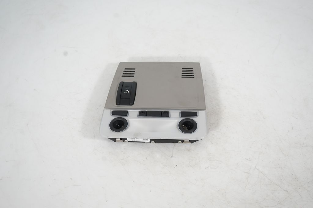 Front seat light (3)