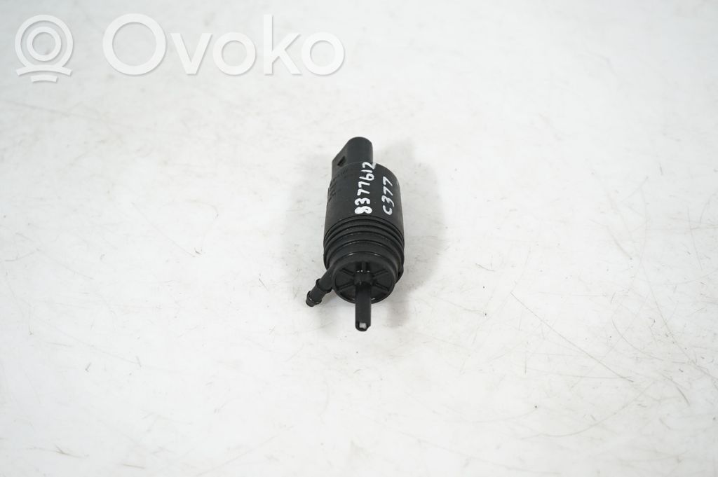 Windscreen/windshield washer pump (4)