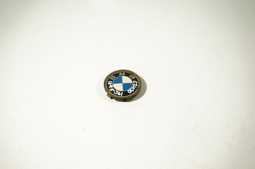 Original wheel cap (2)