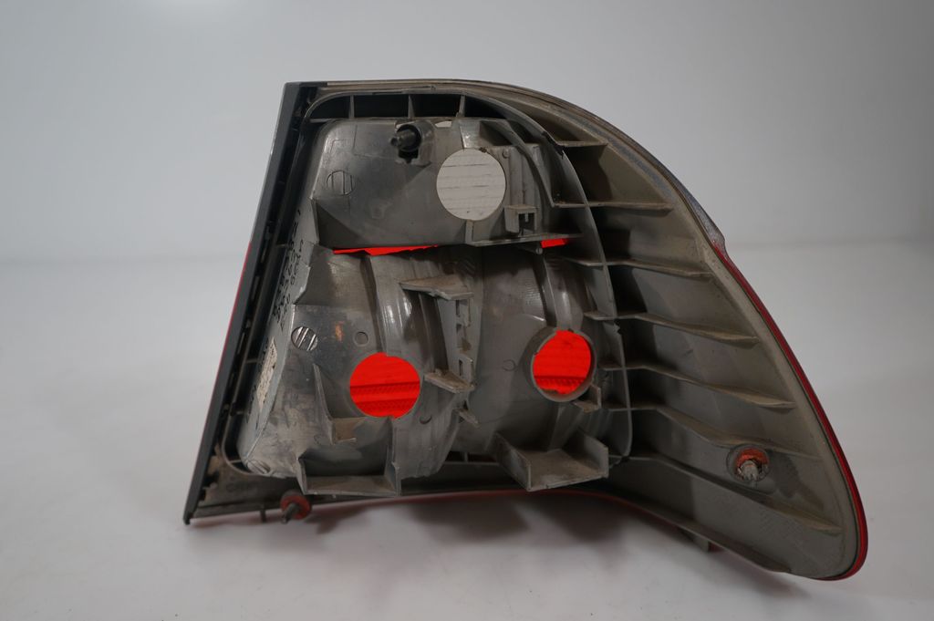 Rear/tail lights (7)