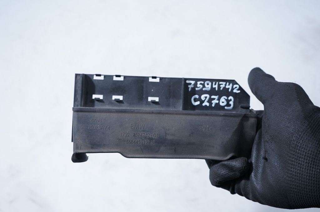 Radiator support slam panel bracket (7)