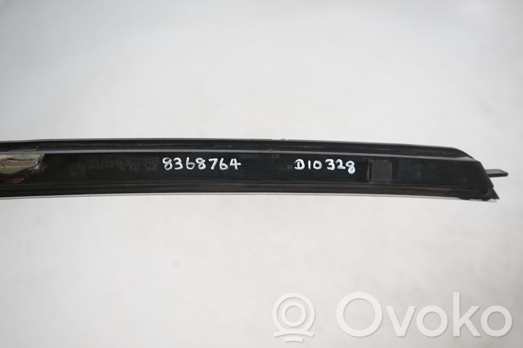 Third/center stoplight (10)