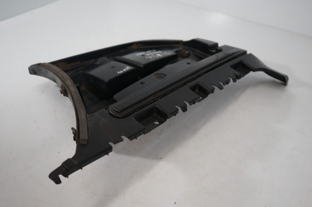 Rear bumper mounting bracket (7)