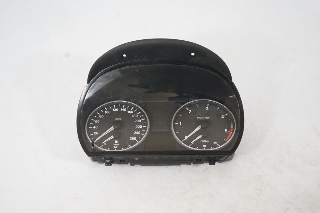Speedometer (instrument cluster)