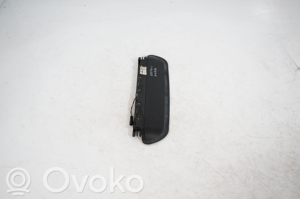 Third/center stoplight (4)