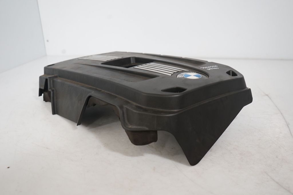 Engine cover (trim) (6)