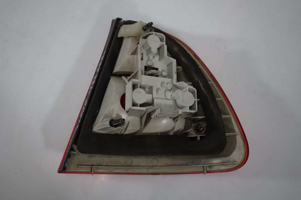 Rear/tail lights (7)