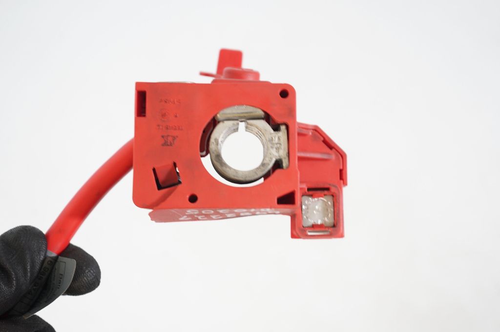 Positive cable (battery) (8)