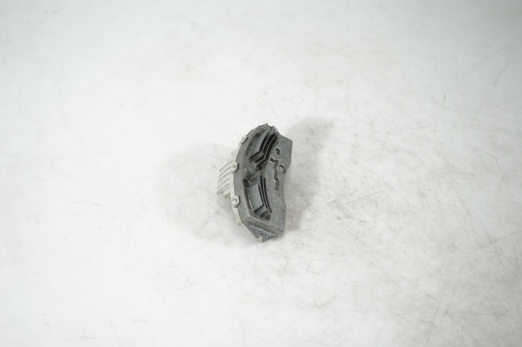 Heater blower motor/fan resistor (4)