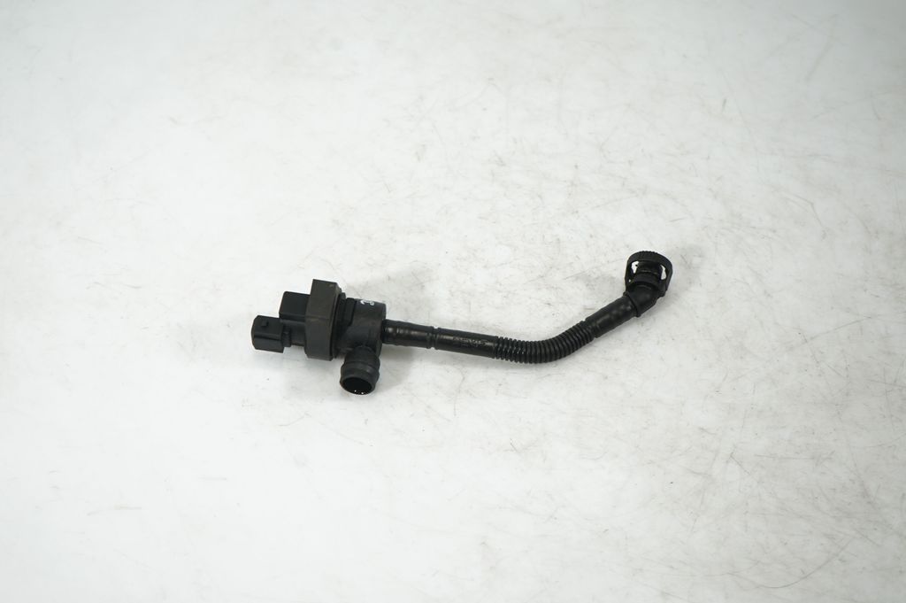 Fuel tank valve