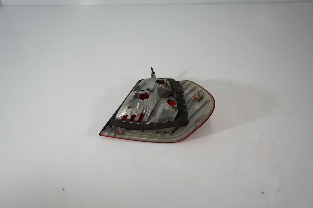 Rear/tail lights (5)