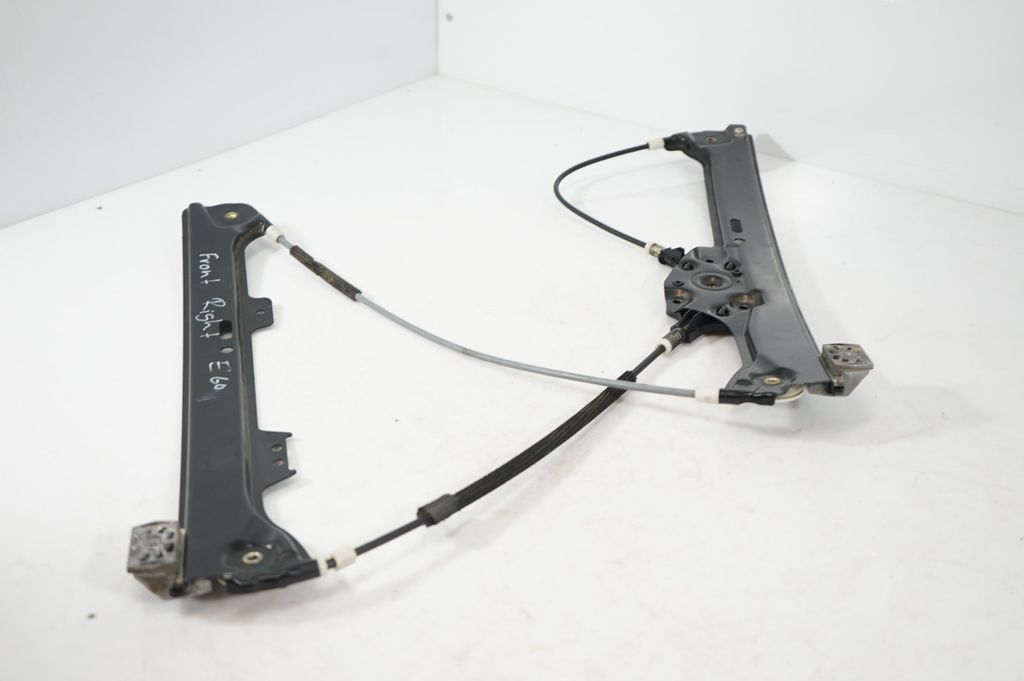 Front door window regulator with motor (6)