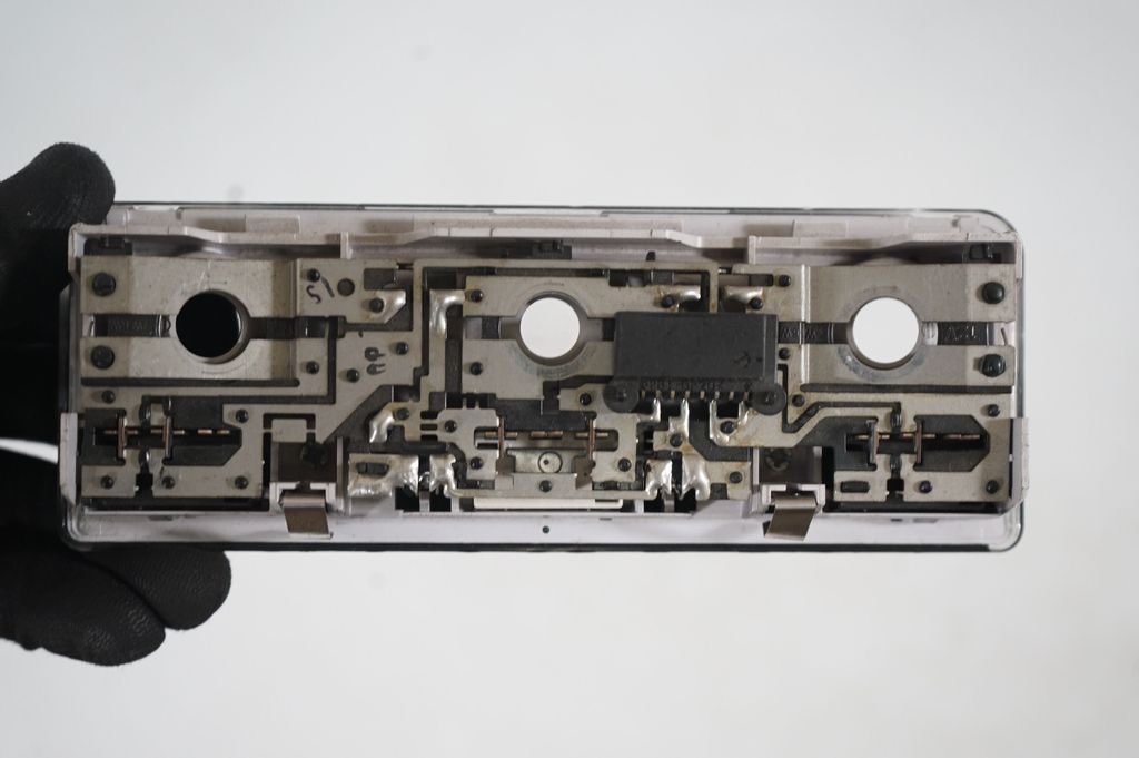 Front seat light (6)