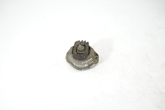 Engine mount bracket