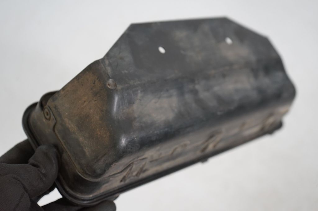 Quarter panel pressure vent (7)