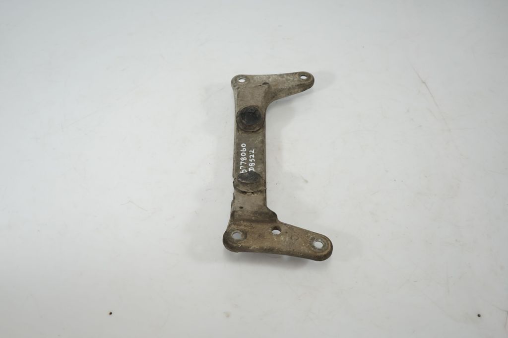 Gearbox mounting bracket (4)