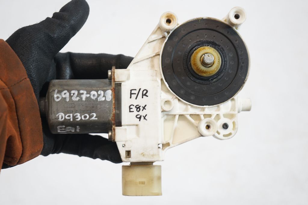 Immobilizer control unit/module (8)