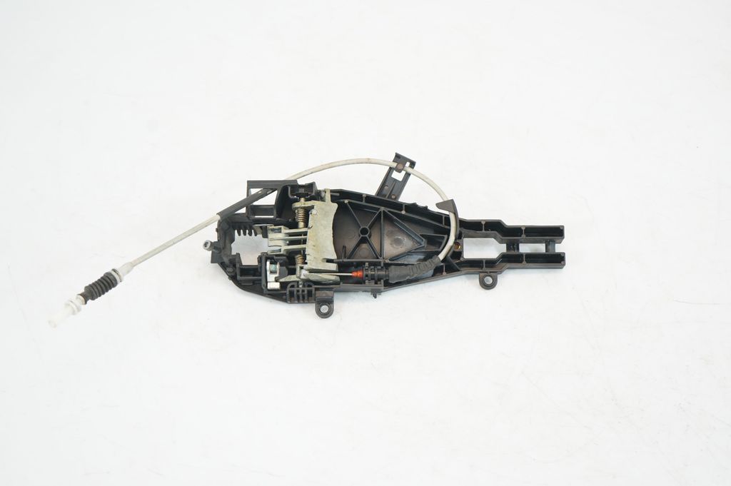 Front door exterior handle/bracket (5)