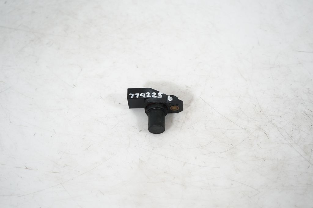 Camshaft position sensor