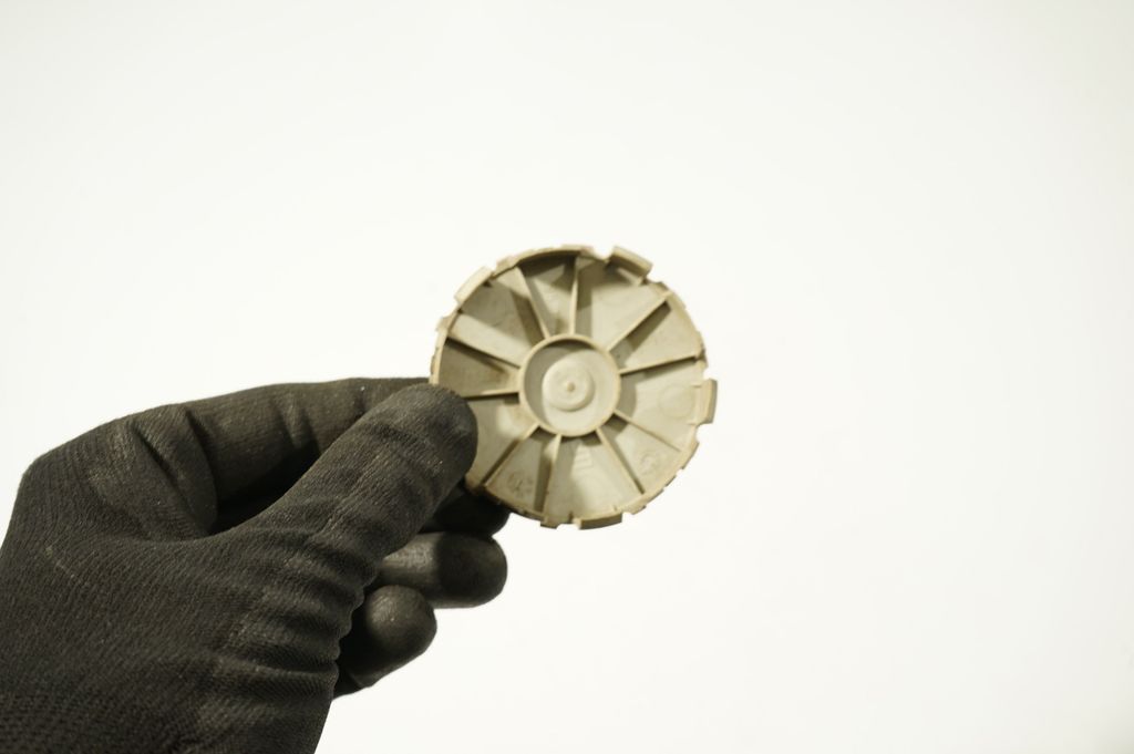 Original wheel cap (6)