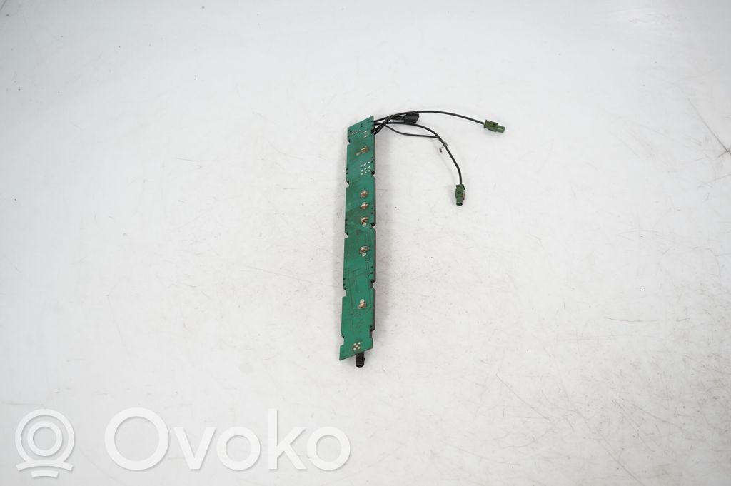 Aerial antenna amplifier (2)