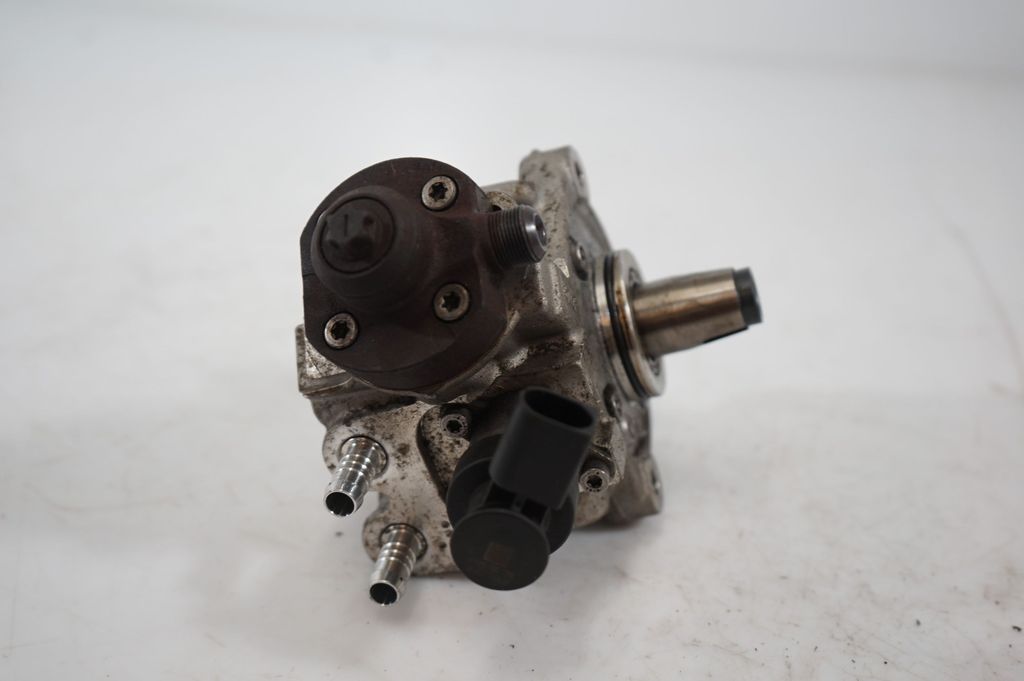 Fuel injection high pressure pump (9)