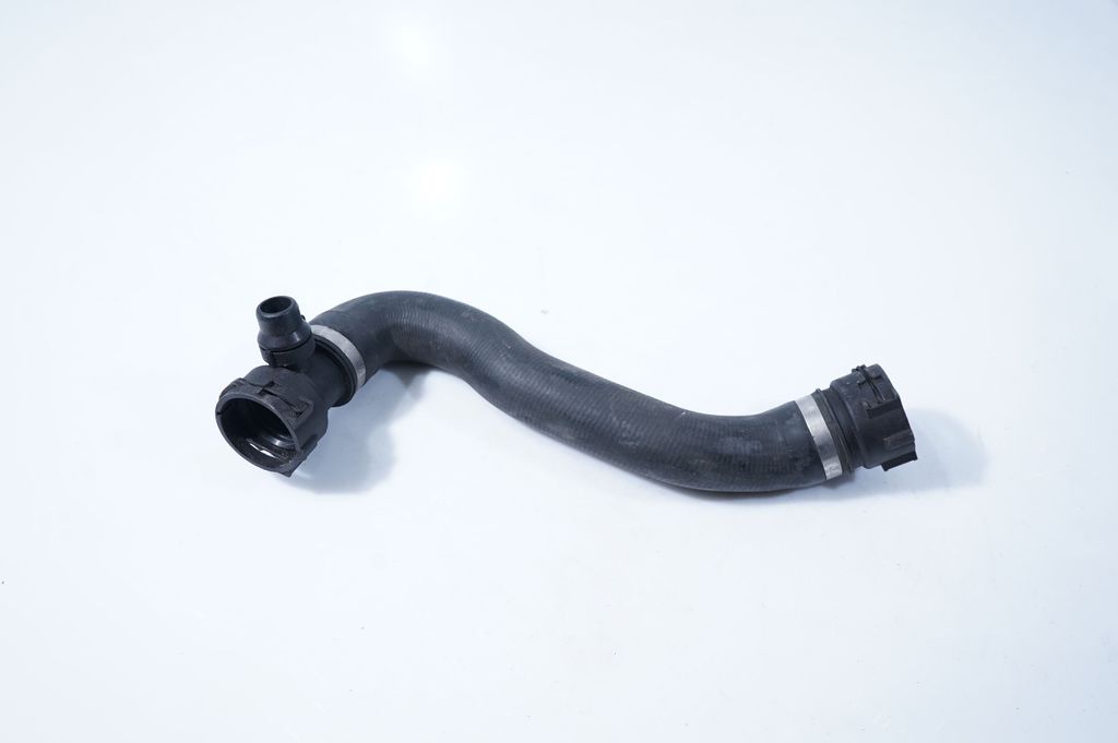Engine coolant pipe/hose (3)
