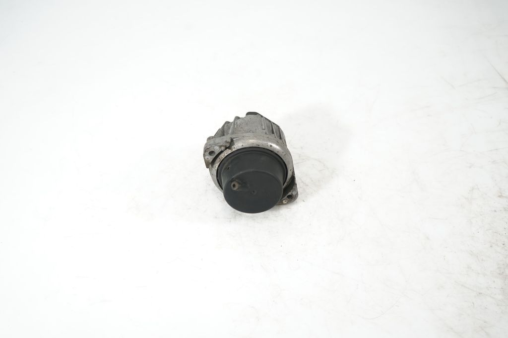 Engine mount bracket (3)