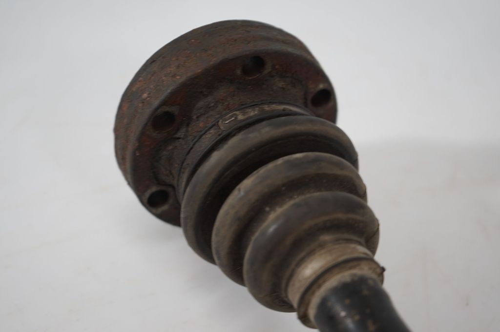 Rear driveshaft (6)