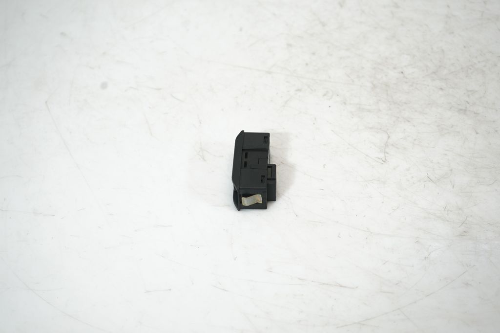 Sunroof switch (2)