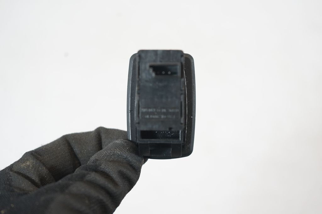 Electric window control switch (6)