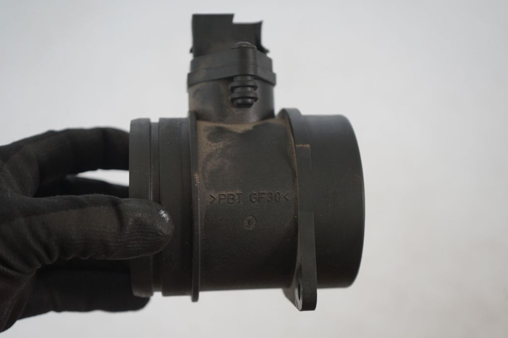 Mass air flow meter (9)