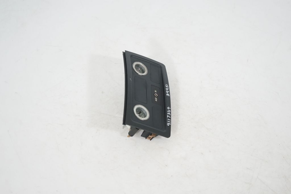 Cigarette lighter trim rear (4)