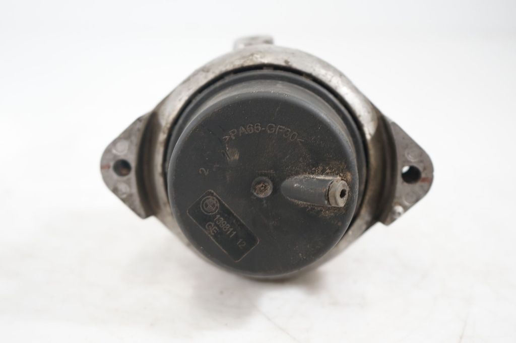 Engine mount bracket (6)