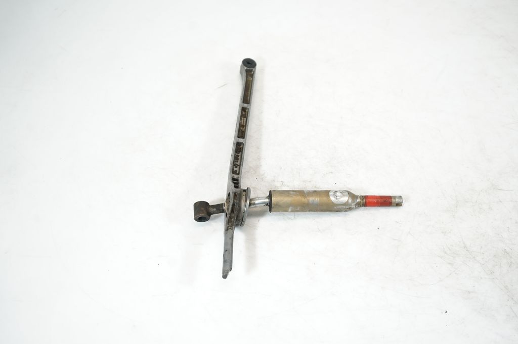 Front control arm (2)