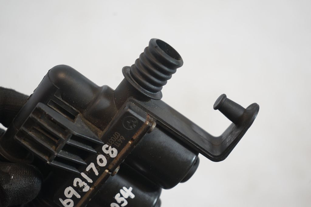 Coolant heater control valve (8)